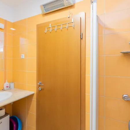 Apartment Ruzmarinka