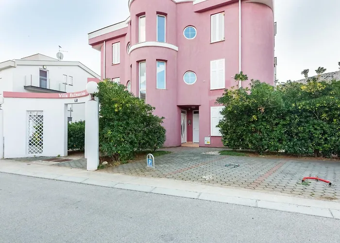 Apartman Ruzmarinka With Spacy Terrace