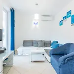 Ruzmarinka With Spacy Terrace