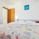 Ruzmarinka With Spacy Terrace *